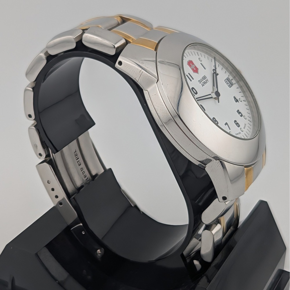 Swiss Army Peak Womens Quartz Watch 38mm White Dial Two Tone Bracelet Swiss Made - Picture 7 of 10